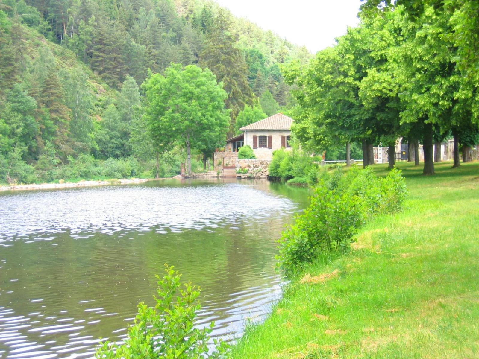 Lozere Aubrac Margeride Promo Apartment Saint-Alban-sur-Limagnole Exterior photo